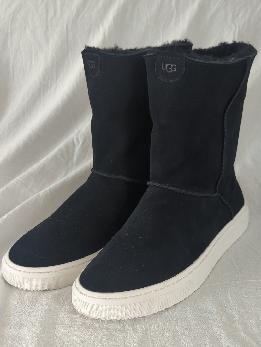 UGG Alameda Cuffable Suede Shearling Trainer Boot Black Size 10